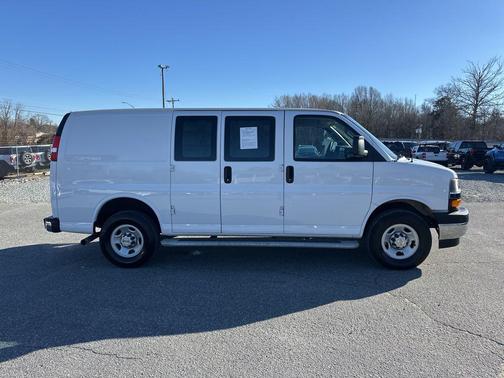 2024 Chevrolet Express 2500 RWD 2500 Regular Wheelbase WT