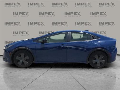 2023 Toyota Prius LE