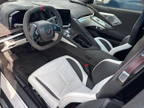 2023 Chevrolet Corvette Stingray w/3LT