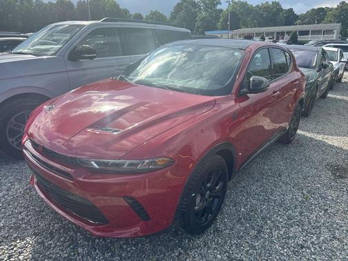 Hot Tamale 2024 Dodge Hornet R/T Plus EAWD