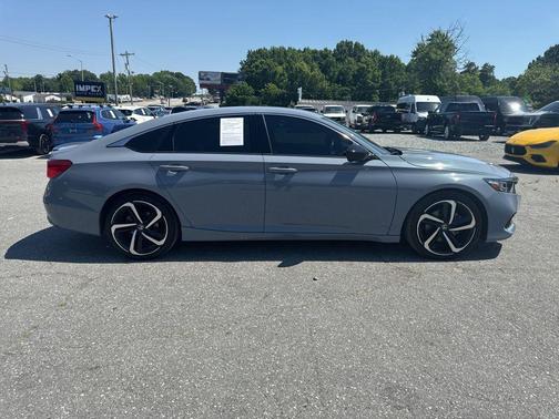 Still Night Pearl 2022 Honda Accord Sport 1.5T