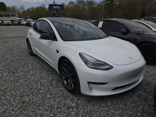 Pearl White Multi-Coat 2022 Tesla Model 3 Long Range