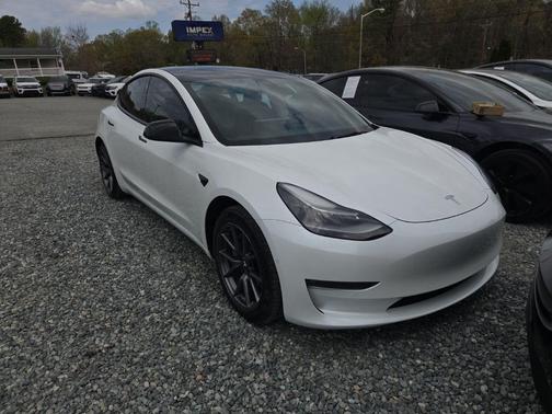 Pearl White Multi-Coat 2022 Tesla Model 3 Long Range