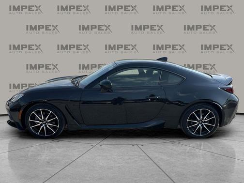 Raven 2024 Toyota GR86 Base