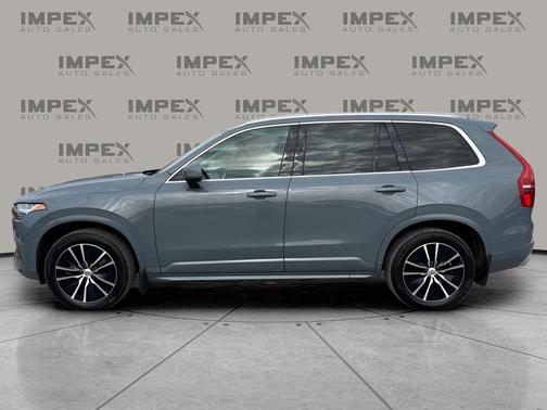 2020 Volvo XC90 T5 Momentum