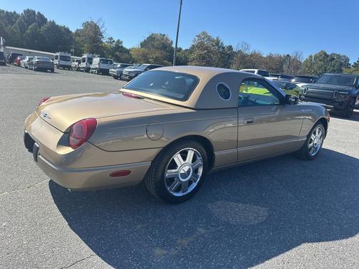 2005 Ford Thunderbird Base