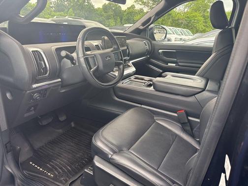 AGATE BLACK METALLIC 2025 Ford Expedition Max Platinum