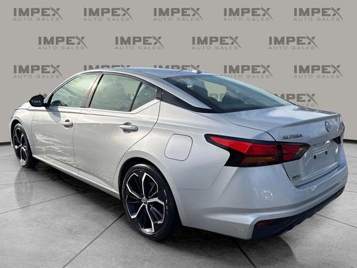 2025 Nissan Altima SR FWD