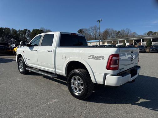 2022 RAM 2500 Laramie Crew Cab 4x4 6'4' Box