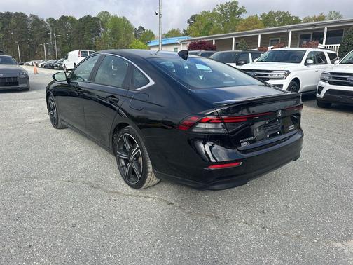 Crystal Black Pearl 2025 Honda Accord Hybrid Sport
