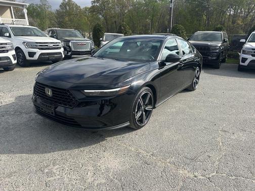 Crystal Black Pearl 2025 Honda Accord Hybrid Sport