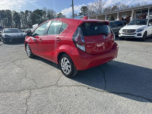 2015 Toyota Prius c Four