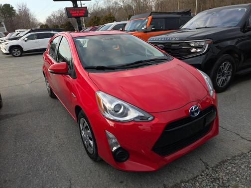 2015 Toyota Prius c Four
