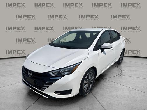 Aspen White Tricoat 2025 Nissan Versa 1.6 SV