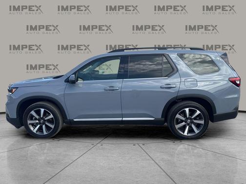 Gray 2025 Honda Pilot Elite