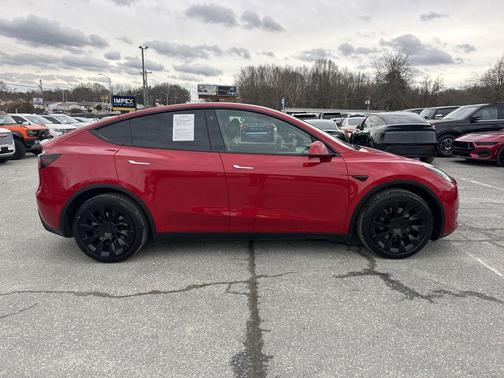 2022 Tesla Model Y Long Range Dual Motor All-Wheel Drive