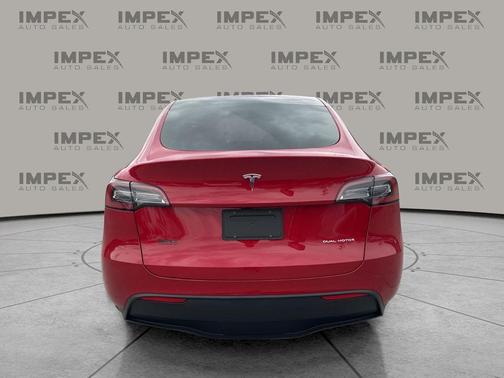 2022 Tesla Model Y Long Range Dual Motor All-Wheel Drive