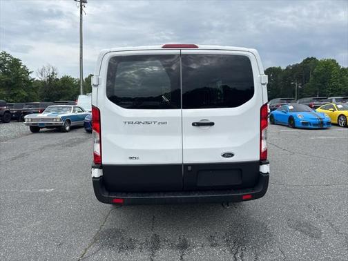 2022 Ford Transit-250 Base