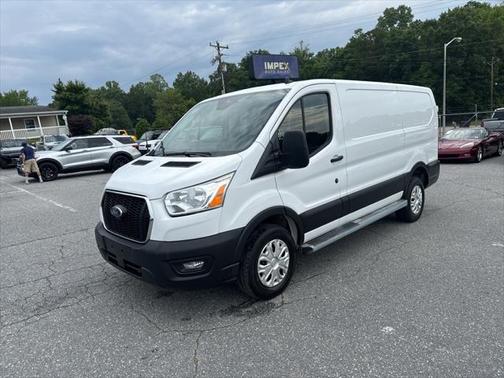 2022 Ford Transit-250 Base