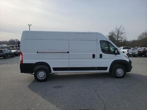 2025 RAM ProMaster 2500 Tradesman