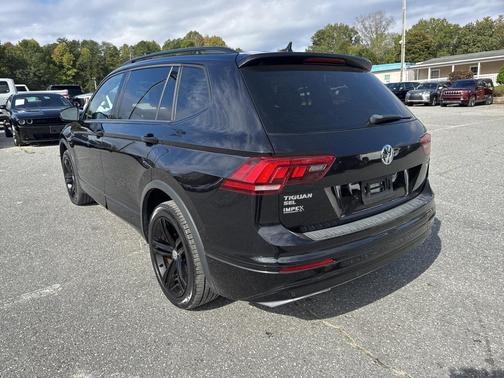 2019 Volkswagen Tiguan 2.0T SEL R-Line 4MOTION