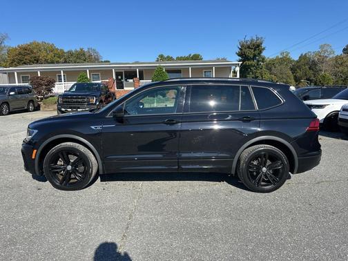 2019 Volkswagen Tiguan 2.0T SEL R-Line 4MOTION
