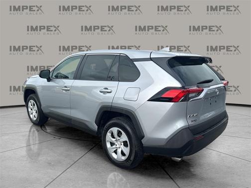 2025 Toyota RAV4 LE