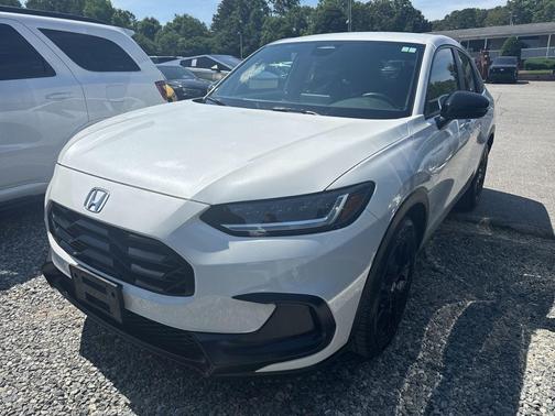 Platinum White Pearl 2024 Honda HR-V AWD Sport