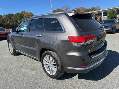 2018 Jeep Grand Cherokee Summit