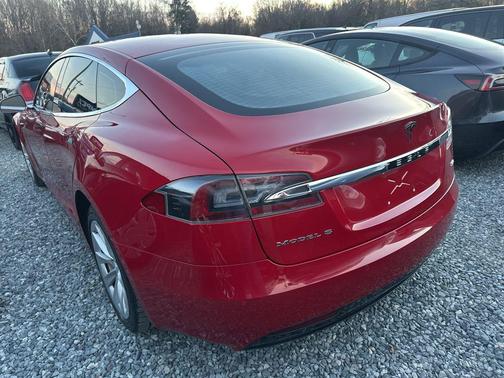 2016 Tesla Model S 85D