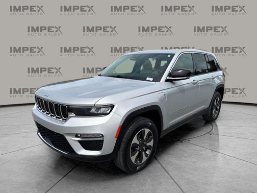 Silver Zynith 2024 Jeep Grand Cherokee 4xe Base