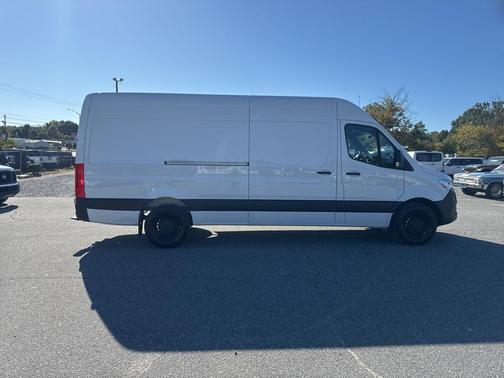 2025 Mercedes-Benz Sprinter 2500 High Roof