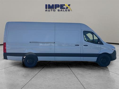 2025 Mercedes-Benz Sprinter 2500 High Roof