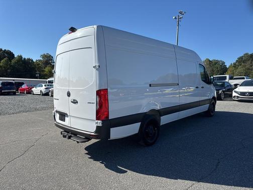 2025 Mercedes-Benz Sprinter 2500 High Roof