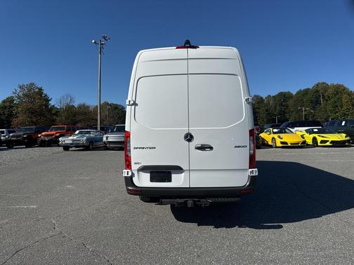 2025 Mercedes-Benz Sprinter 2500 High Roof