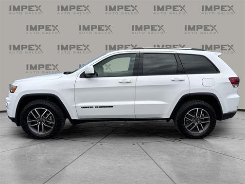 2020 Jeep Grand Cherokee Laredo