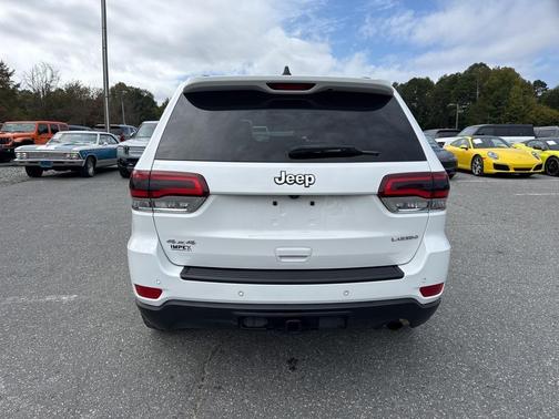 2020 Jeep Grand Cherokee Laredo