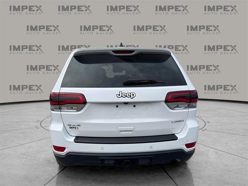 2020 Jeep Grand Cherokee Laredo