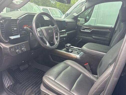 Black 2023 Chevrolet Silverado 1500 RST