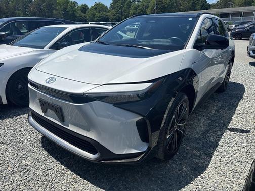 Wind Chill Pearl 2023 Toyota bZ4X Limited