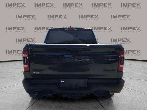 Diamond Black Crystal Pearlcoat 2022 RAM 1500 TRX