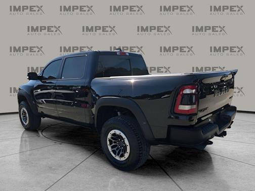 Diamond Black Crystal Pearlcoat 2022 RAM 1500 TRX