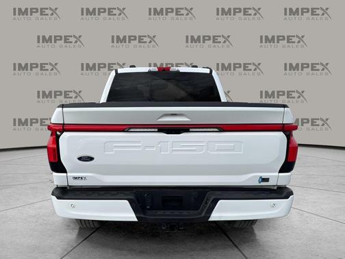 2022 Ford F-150 Lightning LARIAT