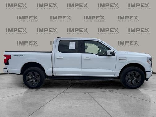 2022 Ford F-150 Lightning LARIAT