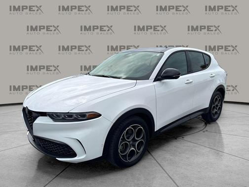 Milano White 2025 Alfa Romeo Tonale AWD