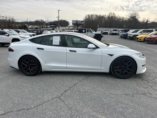 2021 Tesla Model S Plaid