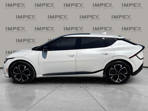 Snow White Pearl 2023 Kia EV6 GT-Line