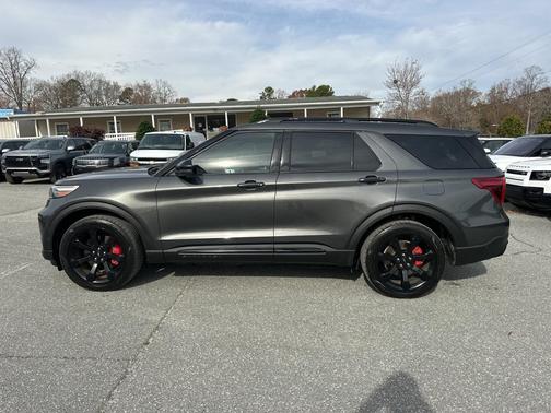 2020 Ford Explorer ST