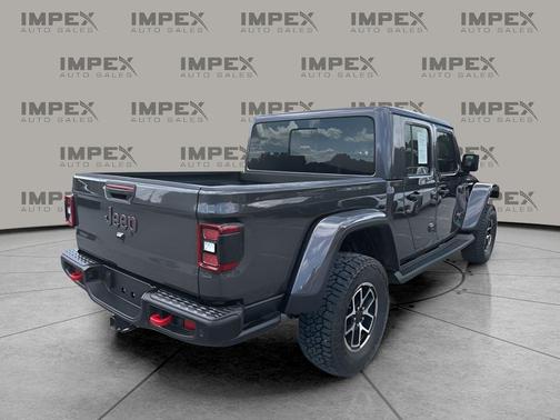 Granite Crystal Metallic Clearcoat 2024 Jeep Gladiator Rubicon