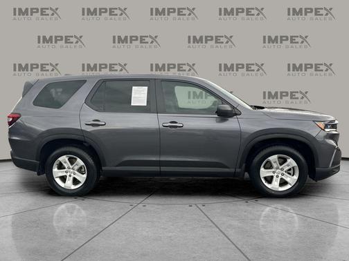 2023 Honda Pilot AWD LX